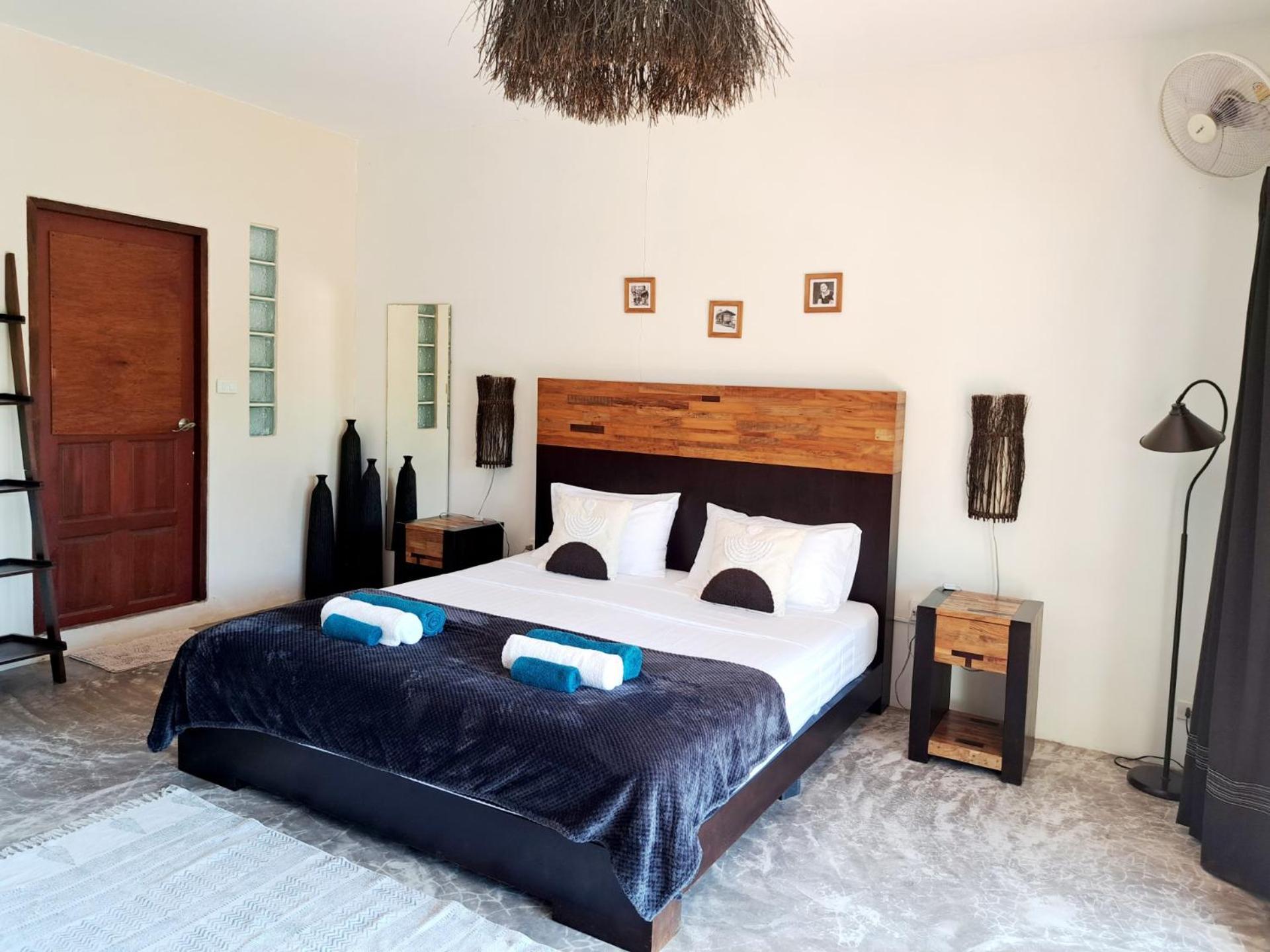 Laura Guest House-Adult Only- Хуа-Тханон-Бич Экстерьер фото